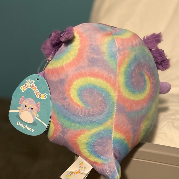 NWT’s Tie Dye swirls pattern Delphine the Axolotl Squishmallow 7.5 inch - Picture 4 of 7